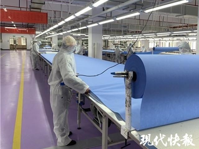 【媒体报道】常州一企业转产防疫急需品，非医用防护服将全部捐赠