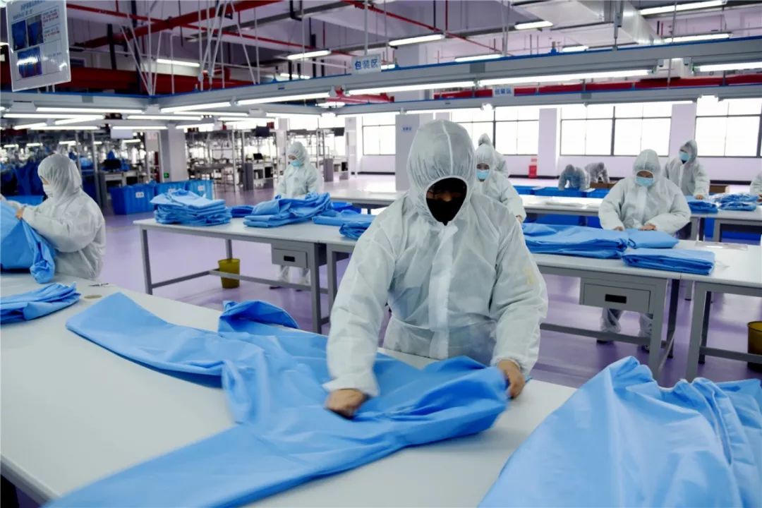 服装企业火速转产防疫物资，彰显行业担当